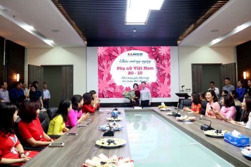 Tưng bừng tôn vinh ngày của phái đẹp TASECO