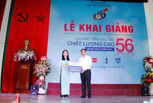 Taseco tài trợ học bổng cho khoa kiểm toán chương trình đào tạo chất lượng cao học viện tài chính CQ56