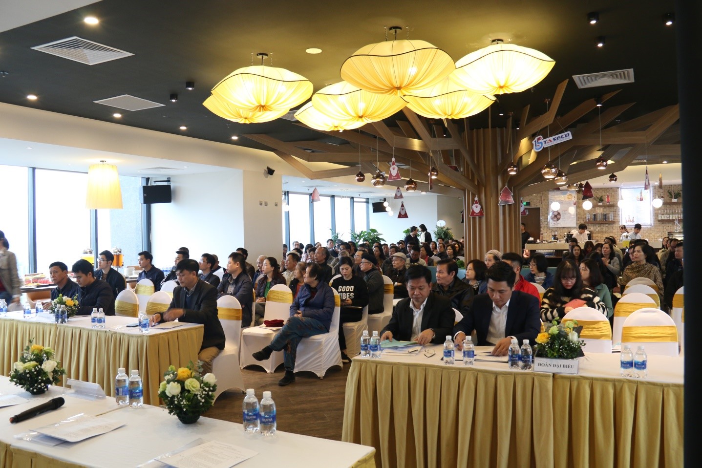 Toàn cảnh hội nghị nhà chung cư, tòa nhà N01 T4 – Phú Mỹ Complex
