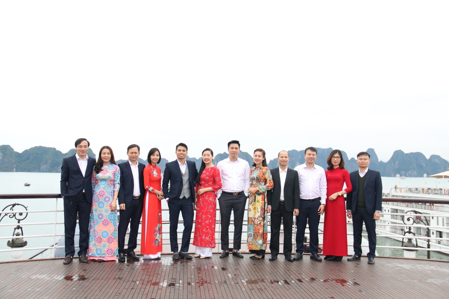 Chuyến đi hai ngày là dịp gặp gỡ, trao đổi quý báu giữa các cán bộ, nhân viên các công ty thành viên, liên kết, để từ đó tất cả mọi người có thể lĩnh hội thêm nhiều kinh nghiệm và tinh thần sẻ chia giữa tập thể với nhau