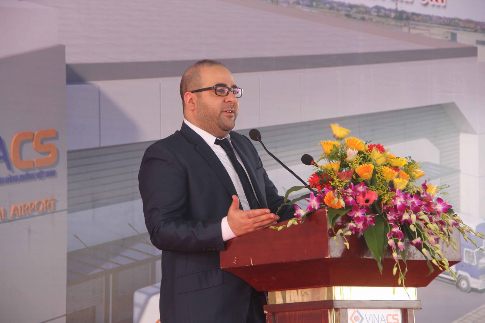 Ông Obaid Fikree – Giám đốc Hãng Hàng không Emirates tại Cảng hàng không Quốc tế Tân Sơn Nhất phát biểu