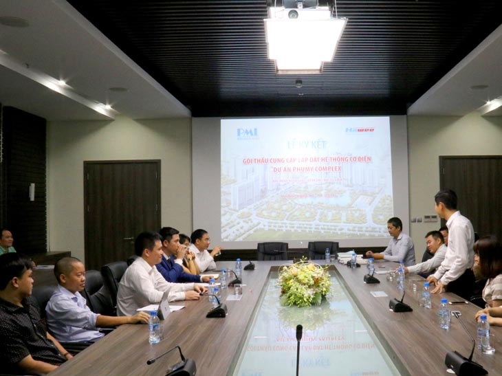 Ông Dương Xuân Đệ, Tổng Giám đốc Công ty Hawee Group phát biểu tại buổi lễ