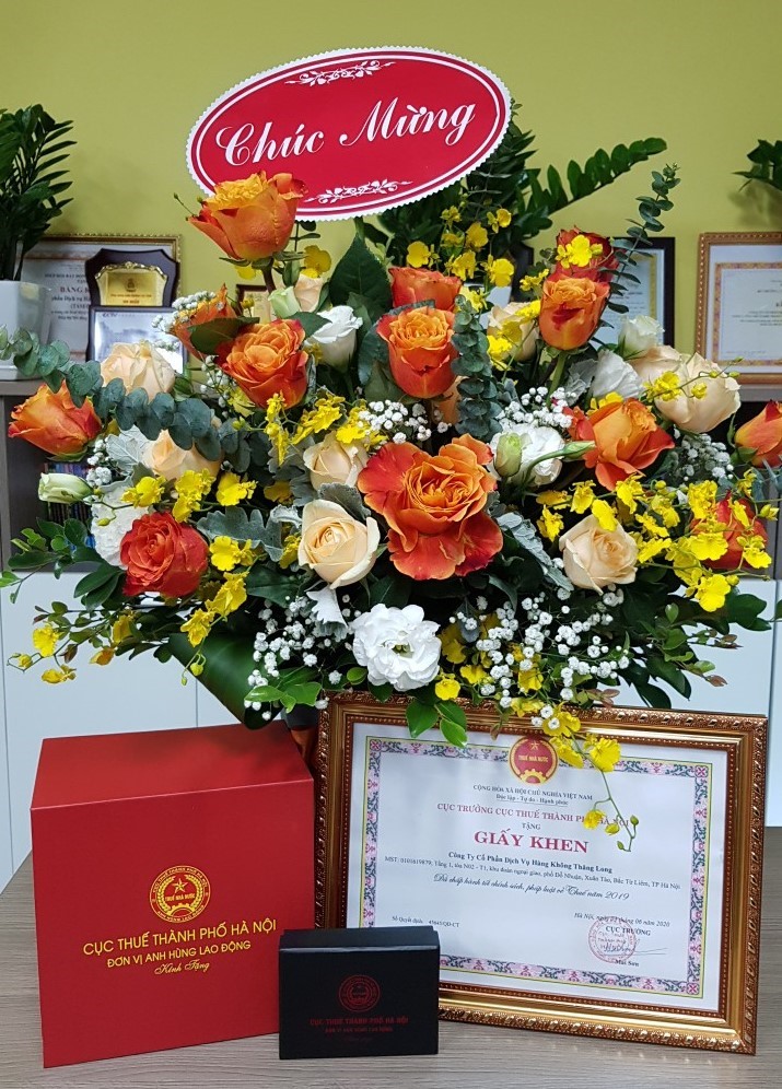 Giấy khen của Cục Thuế TP Hà Nội làm dày thêm bảng thành tích đầy tự hào của Taseco