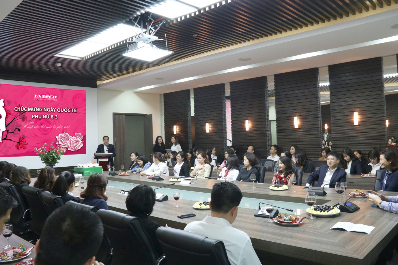 Ông Nguyễn Minh Hải – TGĐ Công ty TASECO gửi lời chúc mừng đến toàn thể nữ CBCNV công ty