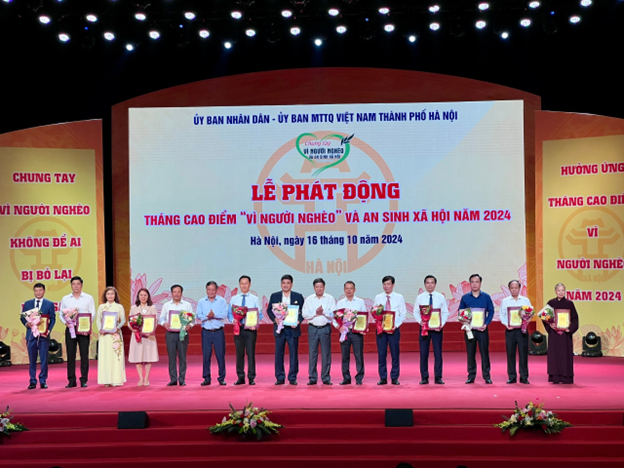 UBND và UB MTTQ Việt Nam TP Hà Nội tuyên dương, vinh danh 16 tập thể, đơn vị tiêu biểu, có đóng góp tích cực cho công tác giảm nghèo và an sinh xã hội của Thành phố