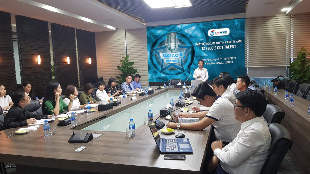 Đại diện của các đơn vị thành viên, công ty liên kết tham dự cuộc họp